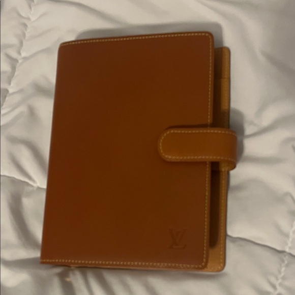 Vintage Louis Vuitton Medium Agenda - Picture 1 of 17